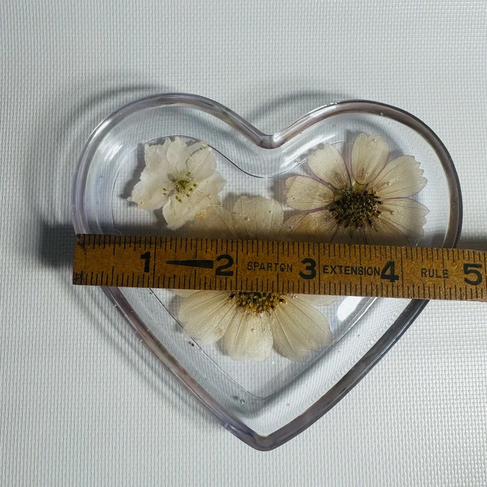 Hand Crafted Resin Heart-Shaped Floral Jewelry Dish